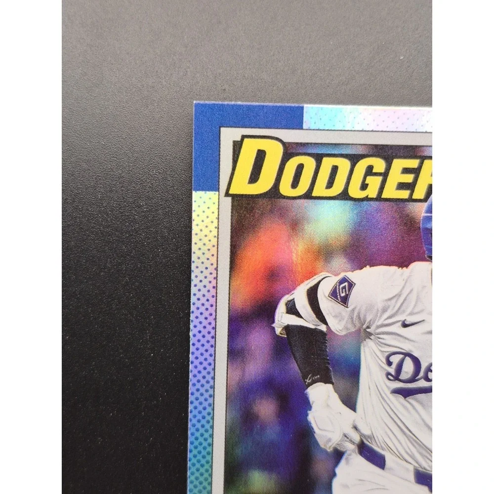 2025 Topps Update Series Shohei Ohtani #U90-33 1990 Rainbow Foil Dodgers - Picture 4 of 12